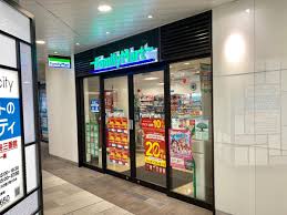 コンビニ　ファミリーマート EQUiA曳舟店（コンビニ）まで229m
