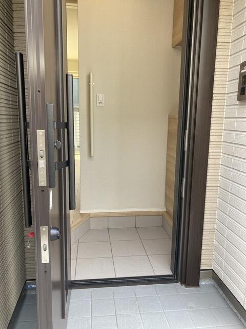 玄関　明るい玄関です