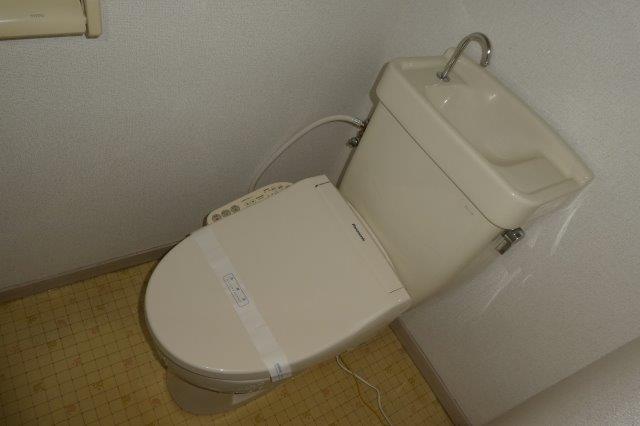 トイレ　ウォシュレット