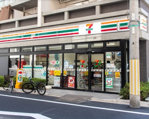 コンビニ　セブンイレブン 中央区湊1丁目店（コンビニ）まで154m