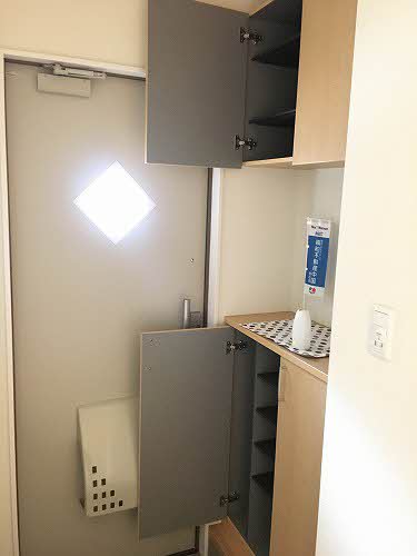ＪＲ山陽本線 新下関駅 徒歩11分 2階建 築15年の玄関写真