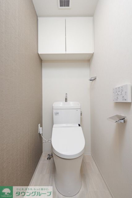 トイレ　※写真は同タイプ住戸です。