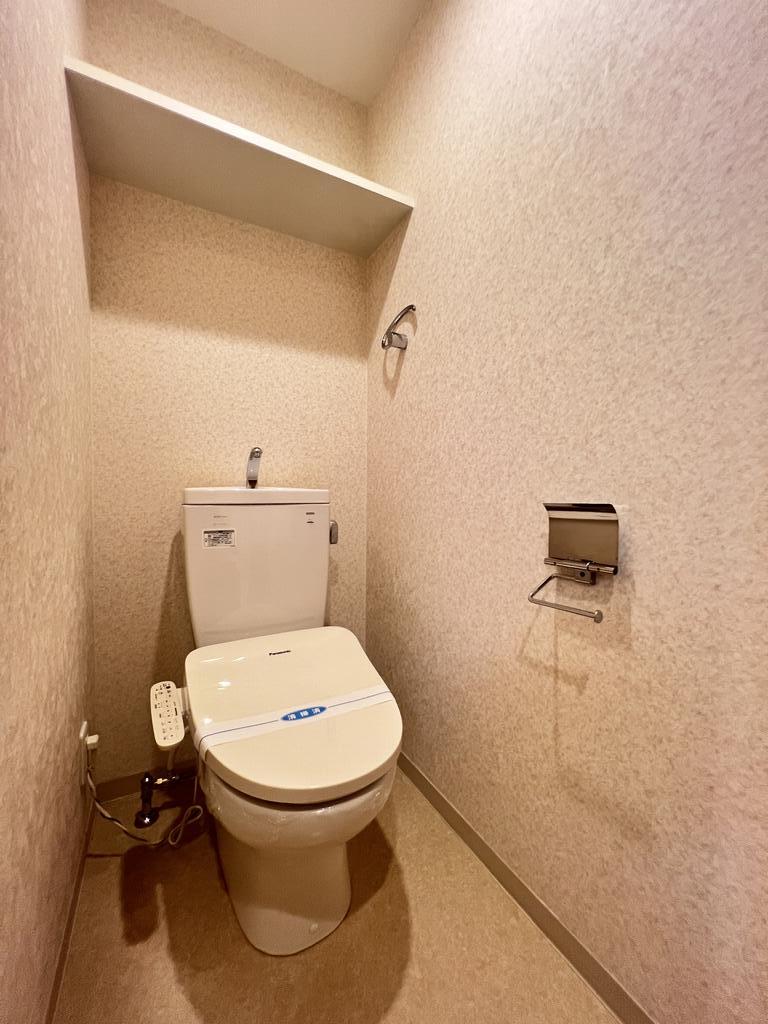 トイレ　シャワートイレです