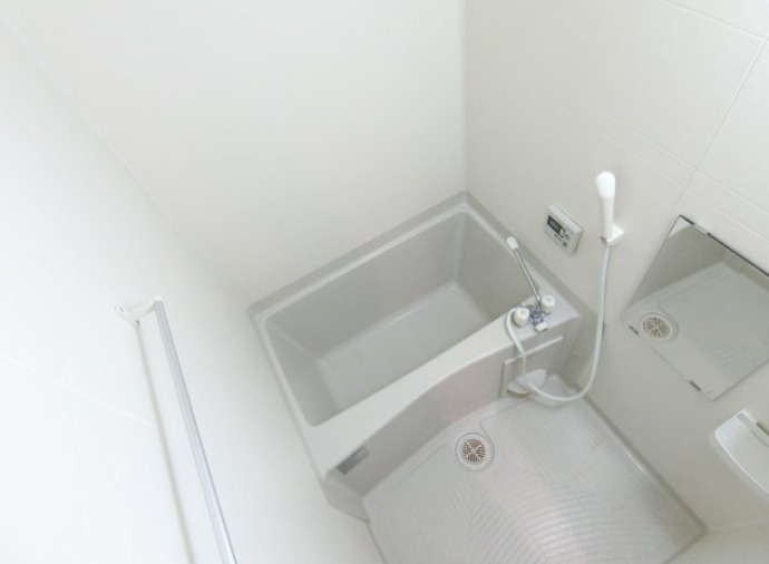バス・シャワールーム　内装は別部屋の参考写真です。