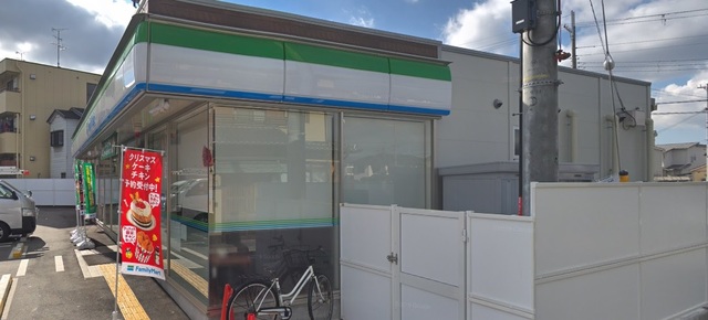 コンビニ　ファミリーマート堺金岡店（コンビニ）まで366m