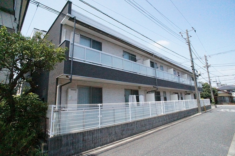 建物外観　シンプルな外観の建物です。