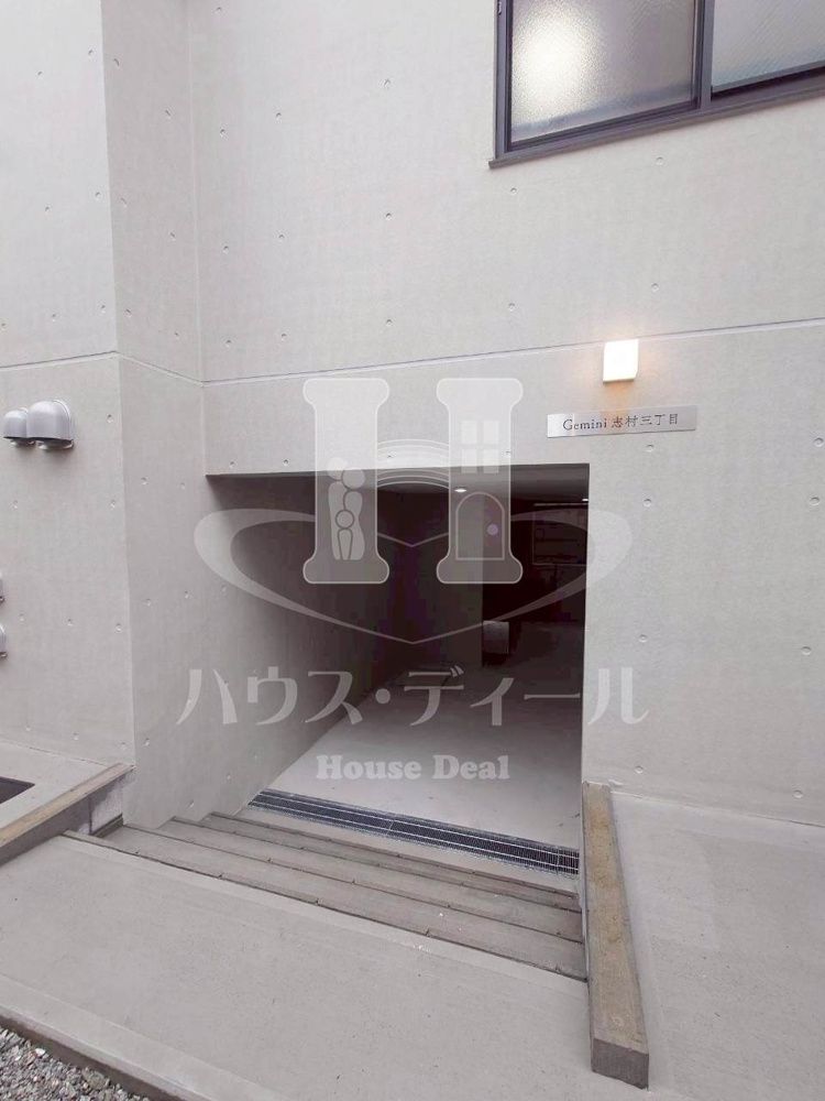 都営三田線 志村三丁目駅 徒歩7分 4階建 築1年の外観写真