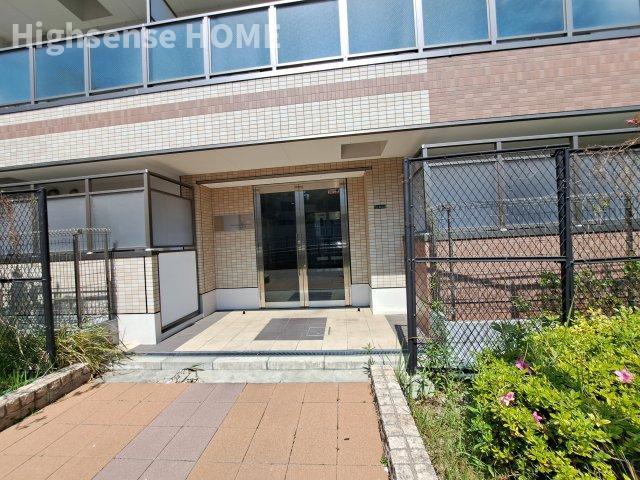 エントランス　清潔なエントランスです