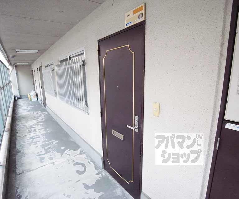 その他設備　玄関ドアです。