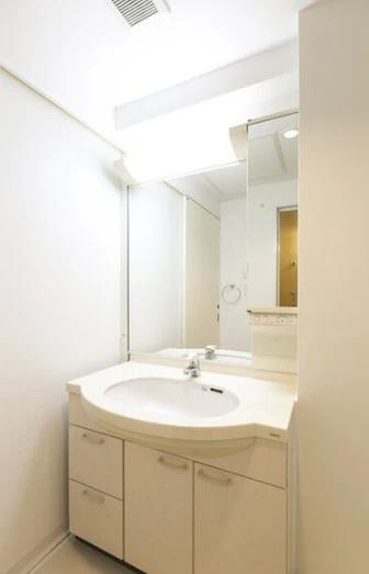 洗面設備　※同マンション別室参考写真