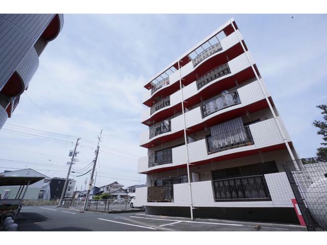 ＪＲ東海道本線 浜松駅 バス乗車時間：7分 最寄りバス停で下車 徒歩6分 築27年