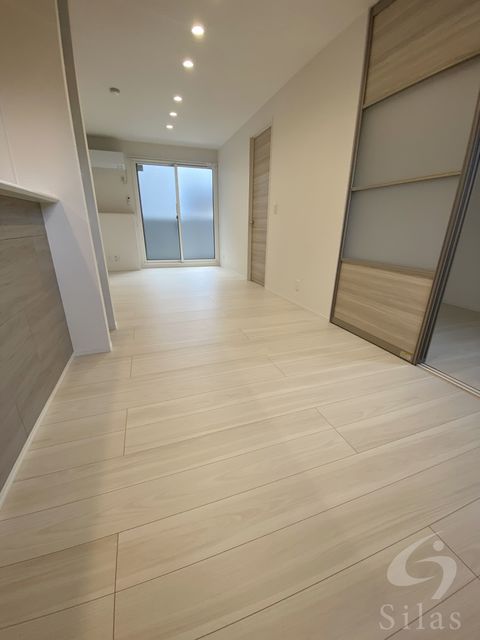 地下鉄御堂筋線 昭和町駅 徒歩13分 3階建 築3年の居間写真