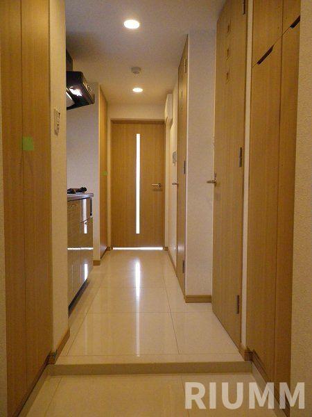 京王線 千歳烏山駅 徒歩9分 4階建 築15年の玄関写真