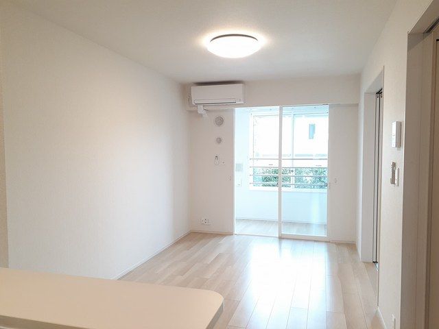 シエル エトワールIIの居間写真
