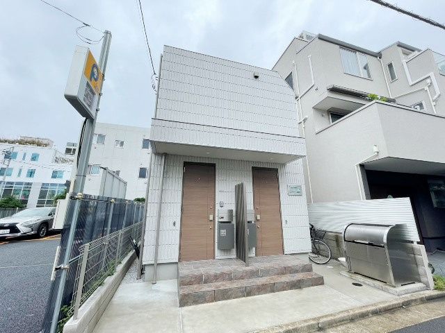 Samiy三軒茶屋の外観写真