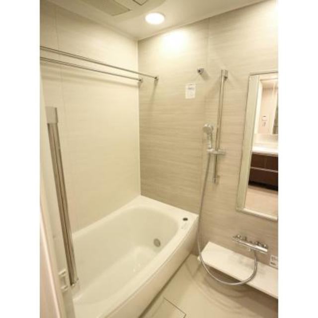 バス・シャワールーム　※写真は同タイプ住戸です。