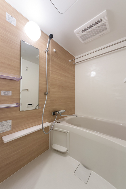 バス・シャワールーム　※写真は同タイプ住戸です。