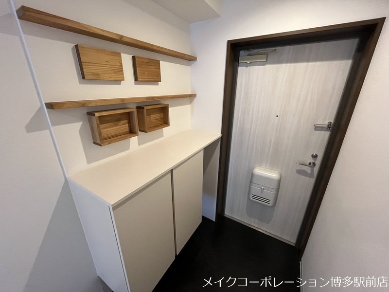ＪＲ鹿児島本線 博多駅 徒歩17分 14階建 築29年の玄関写真