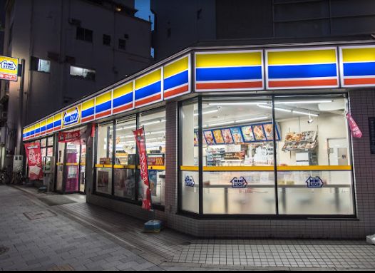 コンビニ　ミニストップ東日本橋3丁目店（コンビニ）まで337m