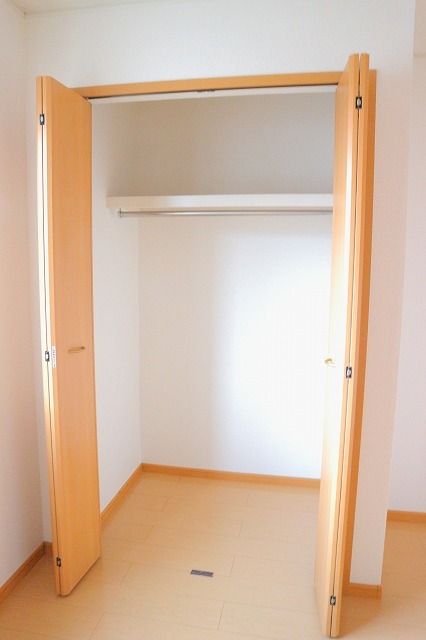 エスポア ドゥの内装写真
