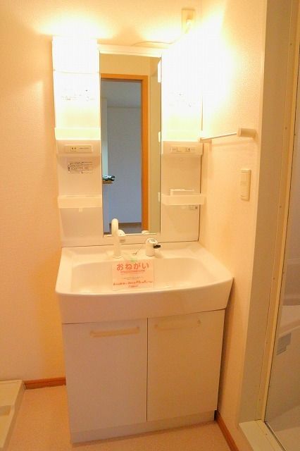 エスポア ドゥの内装写真