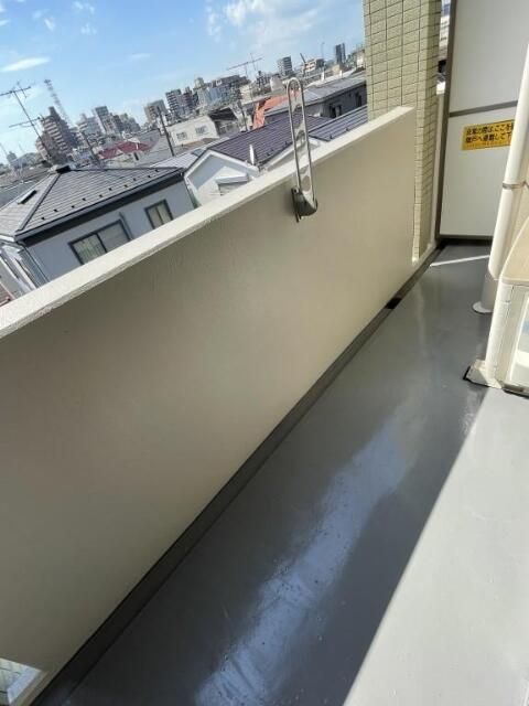 バルコニー　広々としたバルコニーです