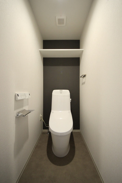 阪急宝塚線 豊中駅 徒歩13分 5階建 築3年のトイレ写真