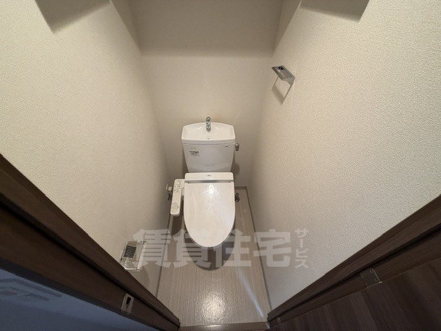 地下鉄谷町線 谷町九丁目駅 徒歩7分 12階建 築10年のトイレ写真