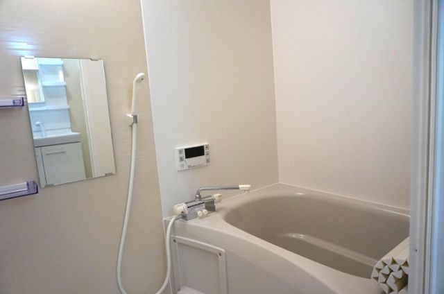 Dーroom東泉町 Cの風呂写真