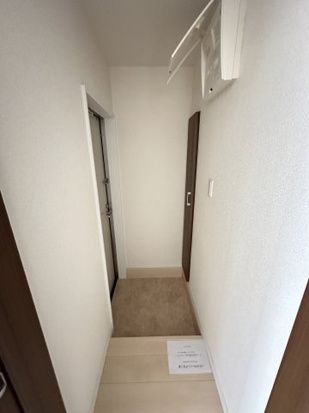 ＪＲ南武線 平間駅 徒歩8分 3階建 築7年の玄関写真