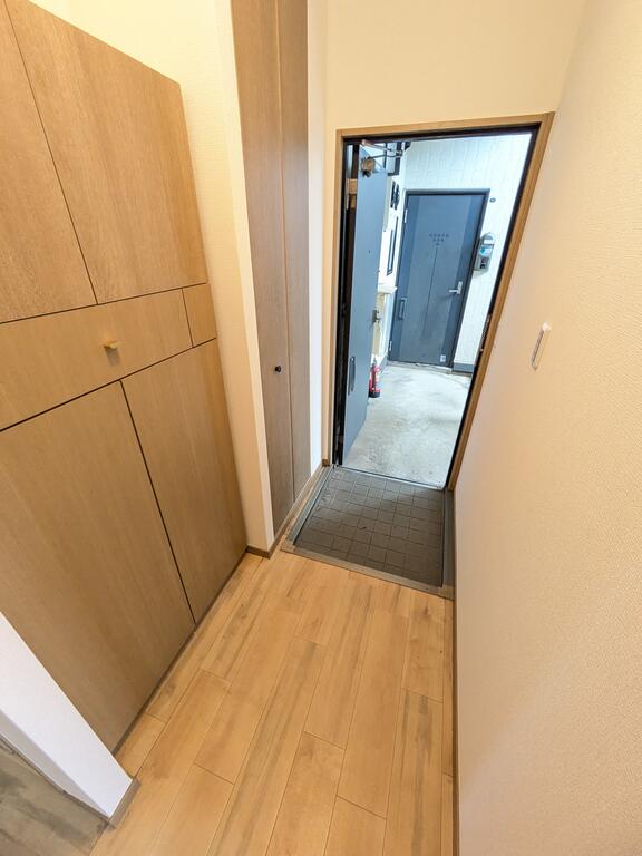 サンビレッジ鴨居D棟の玄関写真