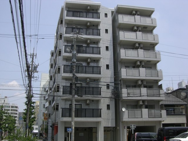 名古屋市千種区今池のマンションの建物外観