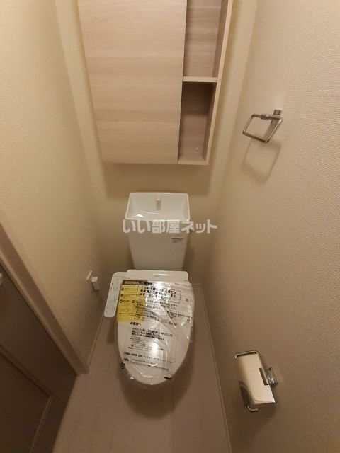 【静岡市清水区吉川のアパートのトイレ】