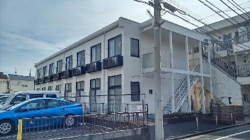江戸川区下篠崎町のアパートの建物外観
