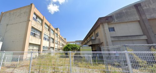 【前島アパートの小学校】