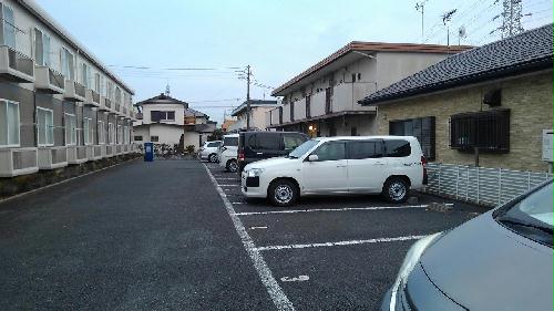 【レオパレス桜の駐車場】