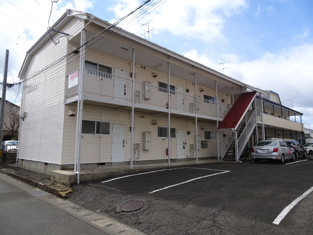 ジュネス弐号館の建物外観