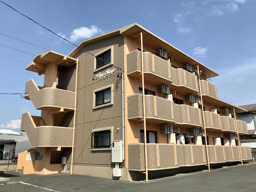 【ピュアステージの建物外観】