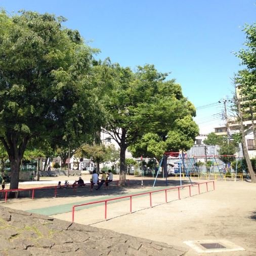 【ライオンズステージキャピタルイーストの公園】