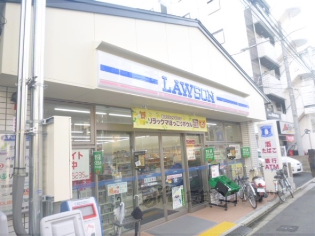 コンビニ　ローソン高辻柳馬場店（コンビニ）まで130m