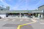 コンビニ　ファミリーマート摂津学園町店（コンビニ）まで920m