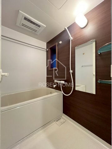 バス・シャワールーム　同マンション別部屋：参考写真