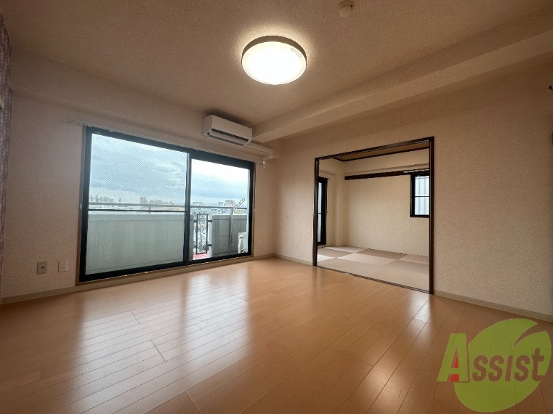 居室・リビング　広くてキレイなＬＤＫが広がっていて、充実した生活が送れそう。