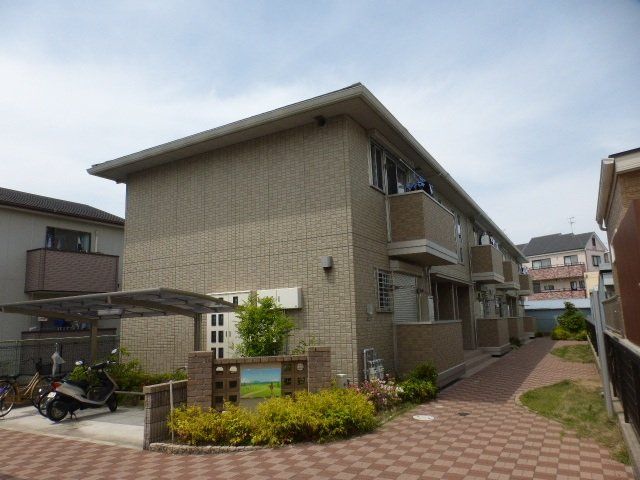 建物外観　シャルマンカルチェ