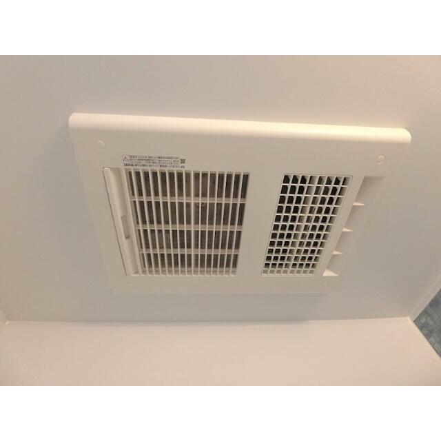 その他設備　嬉しい浴室乾燥機付き