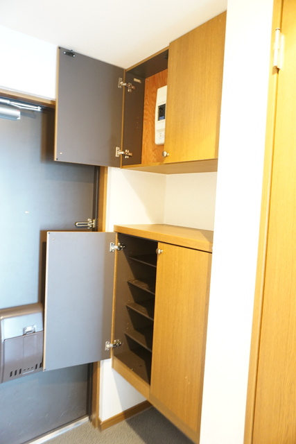 玄関　シューズボックス