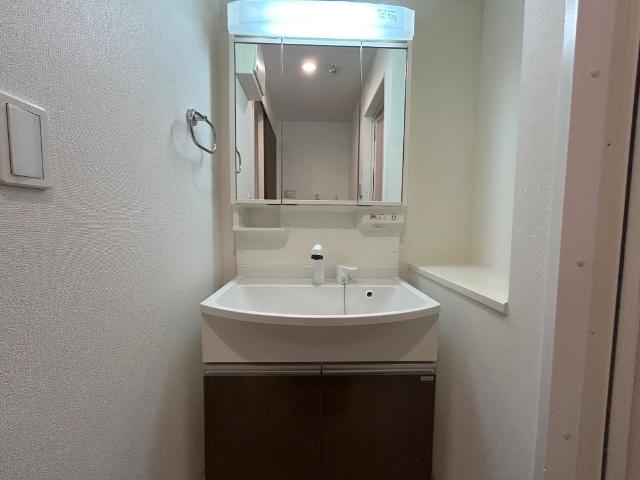 洗面設備　洗髪洗面化粧台