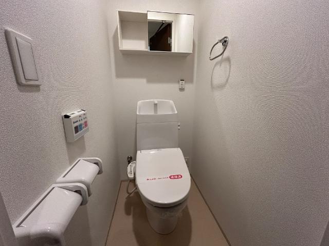 トイレ　シャワー付トイレ