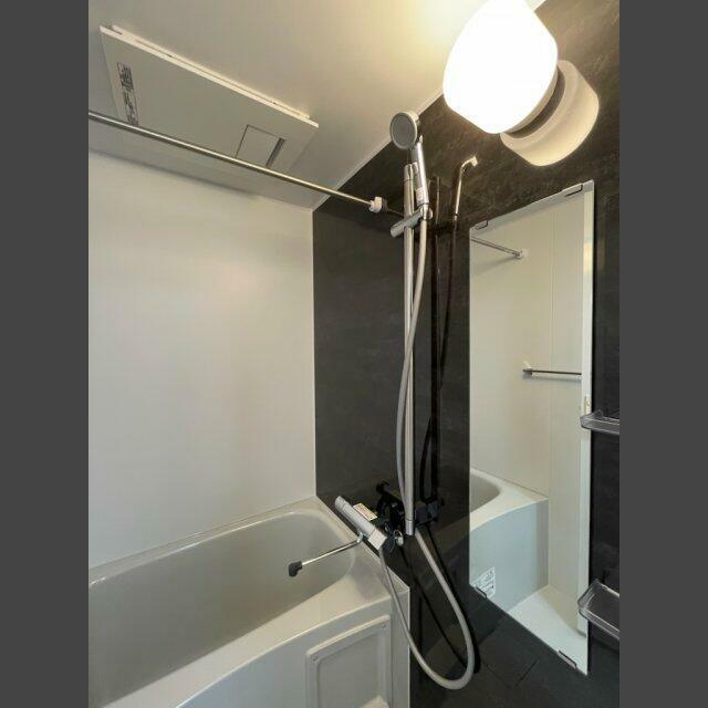 バス・シャワールーム　バスルーム