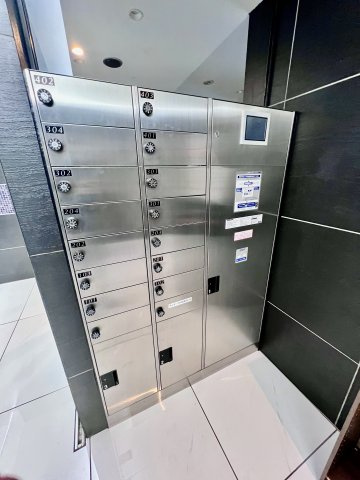 ロビー　■宅配ＢＯＸ■駐輪場■集合ポスト